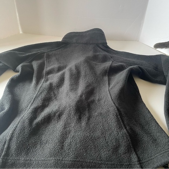 Columbia Women’s Black Fleece Zipper Jacket, size Medium. - Picture 5 of 5